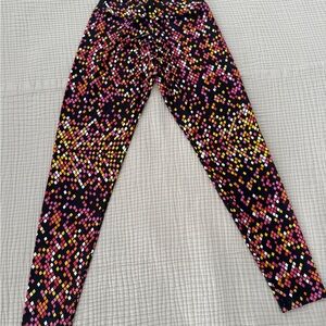 Liquido Pink and Orange Dynamic Capri Yoga pants